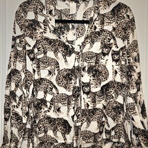 H&M Leopard Print Button-Up Blouse Size 8/medium.